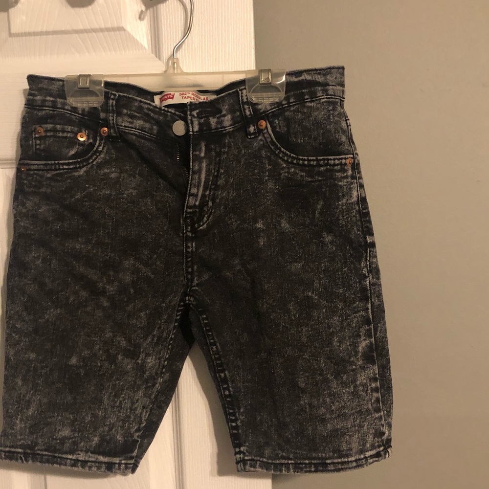 Boys Levi’s shorts